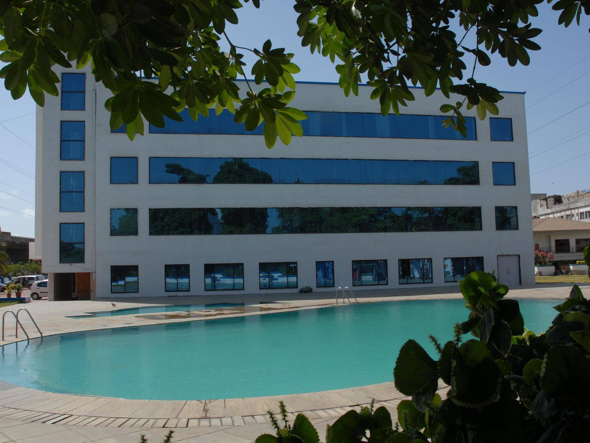 Fortune Park Galaxy, Vapi - Member Itc Hotels' Group Exterior foto